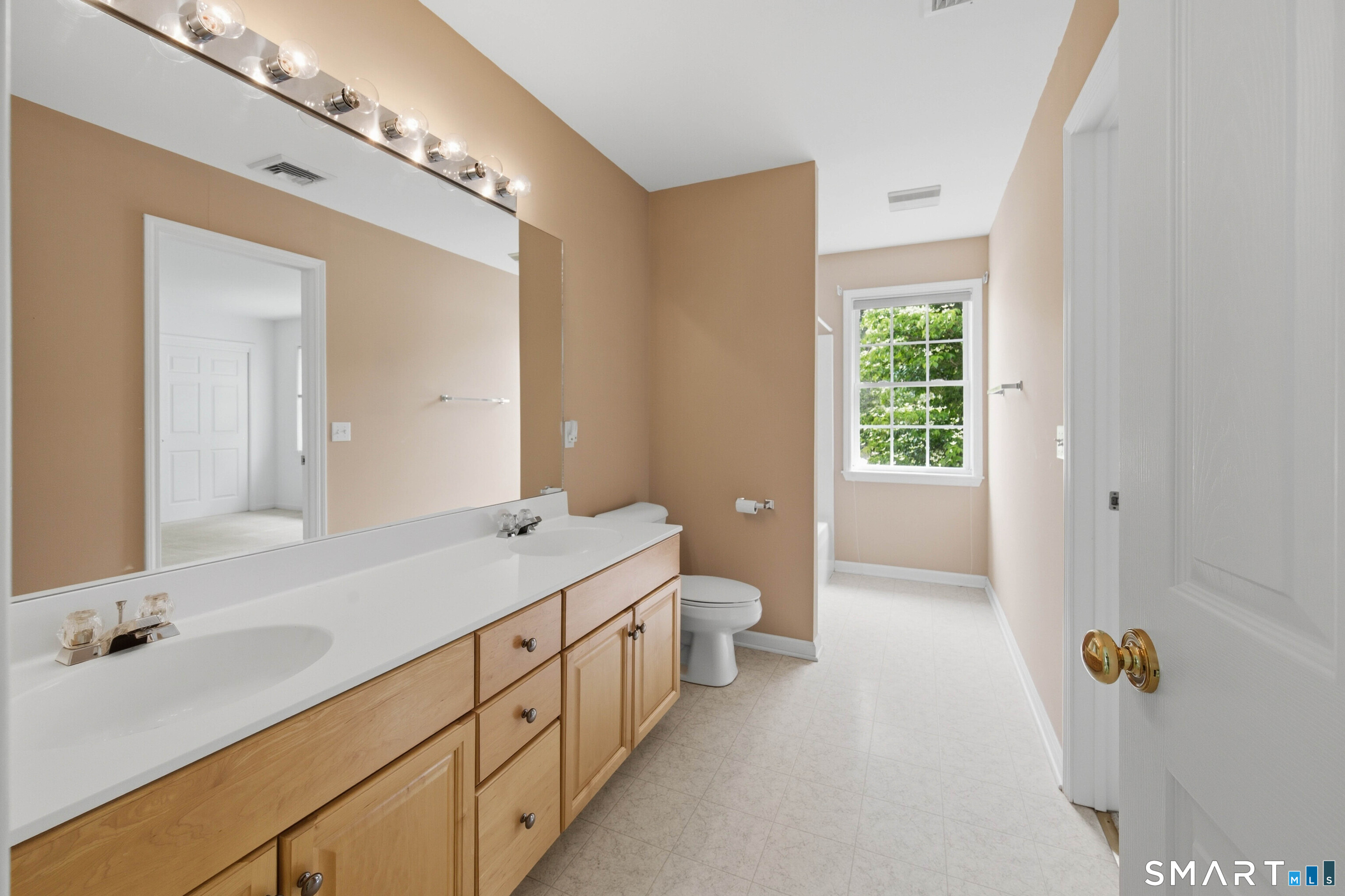 20 Pequot Court Monroe CT 06468