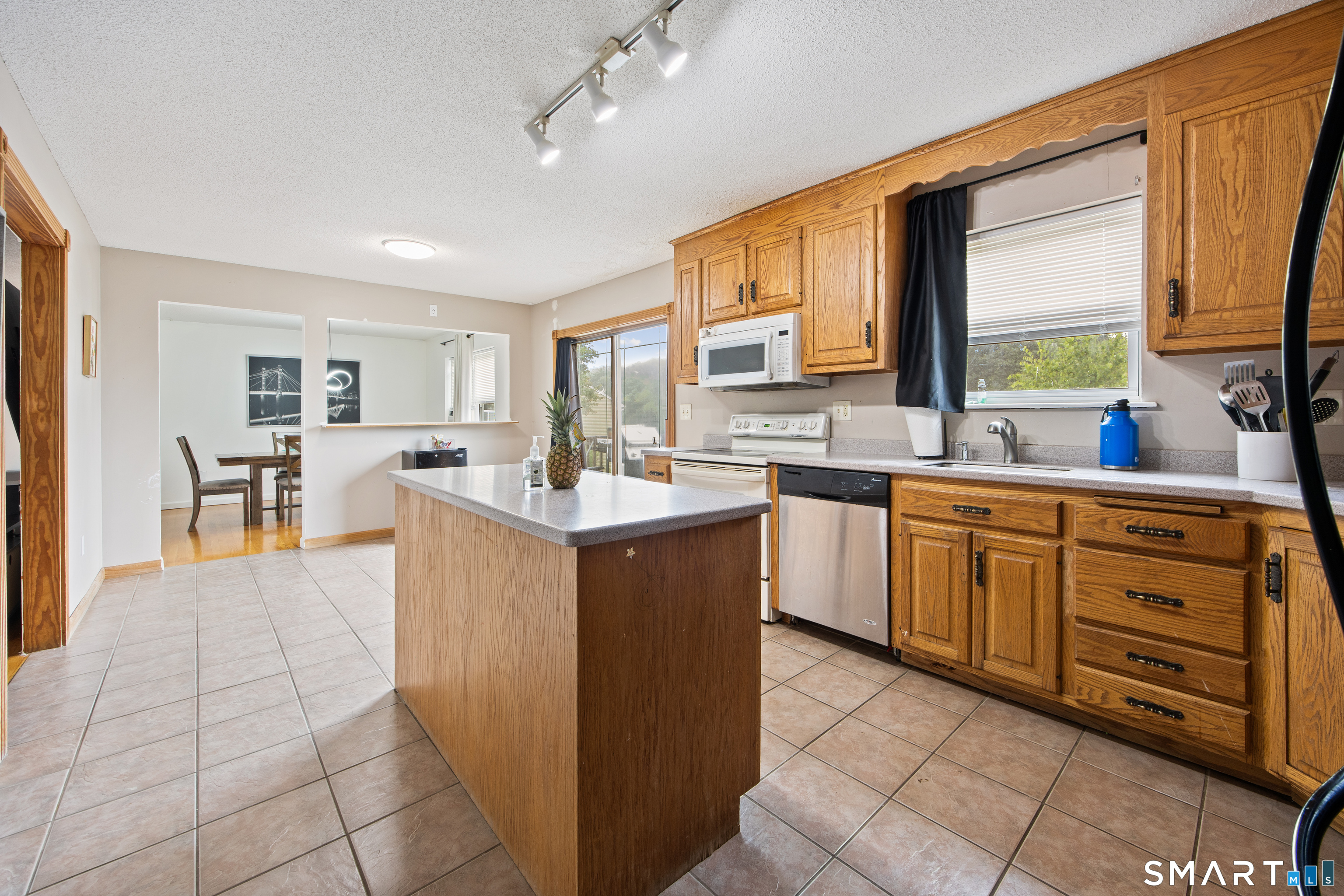 14 Jason Court Naugatuck CT 06770