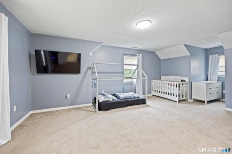 14 Jason Court Naugatuck CT 06770