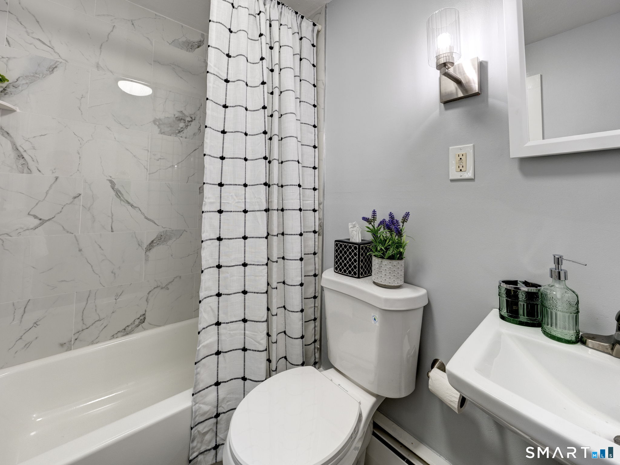 25 Maple Avenue Canton CT 06019