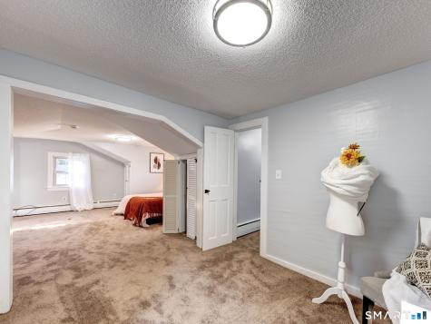 25 Maple Avenue Canton CT 06019