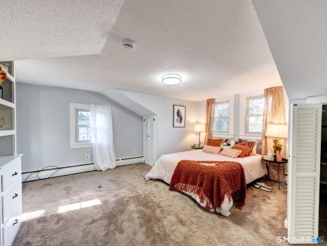 25 Maple Avenue Canton CT 06019