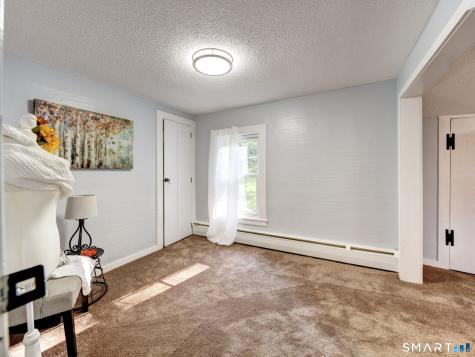 25 Maple Avenue Canton CT 06019