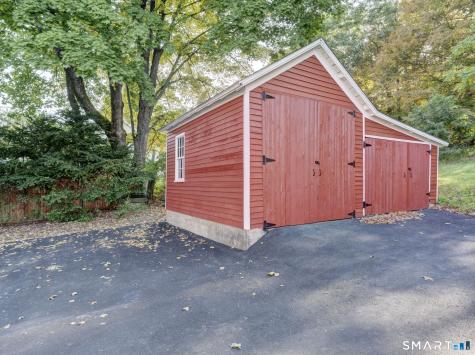 25 Maple Avenue Canton CT 06019