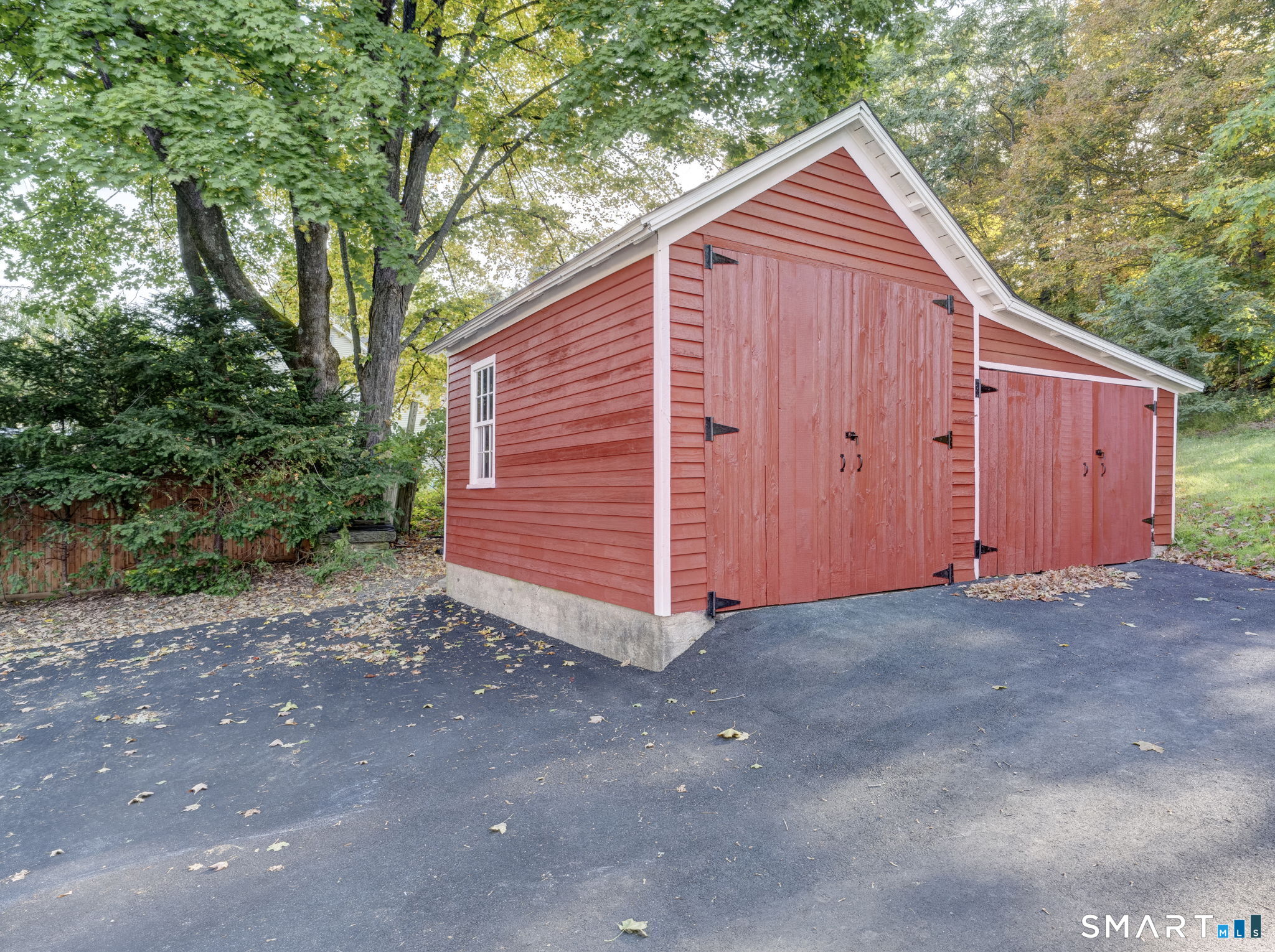 25 Maple Avenue Canton CT 06019