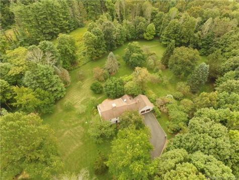 7 Mount Pleasant Road Newtown CT 06470
