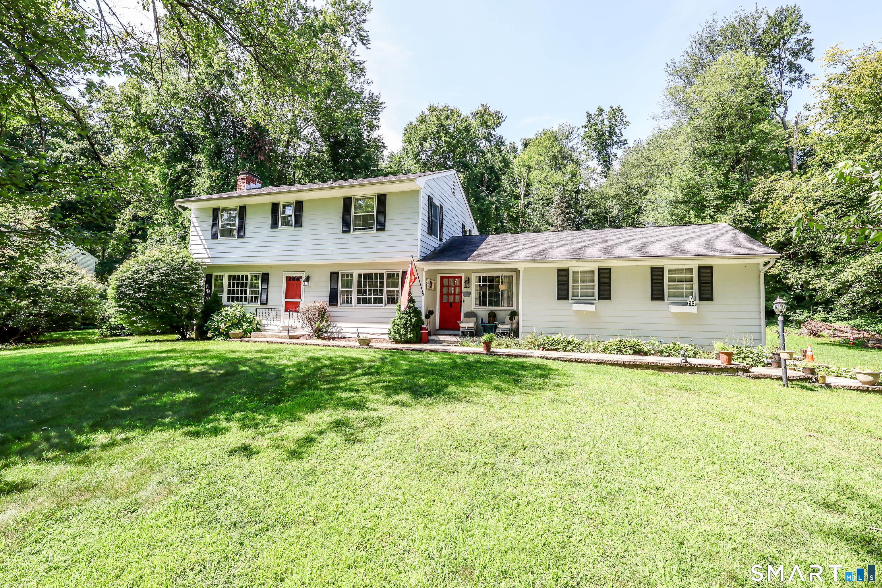 27 Powder Horn Hill Brookfield CT 06804