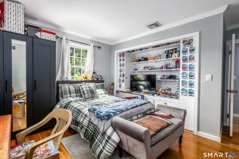 27 Powder Horn Hill Brookfield CT 06804