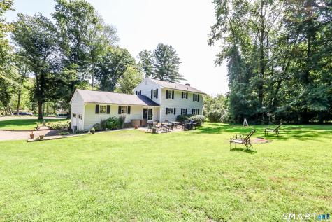 27 Powder Horn Hill Brookfield CT 06804