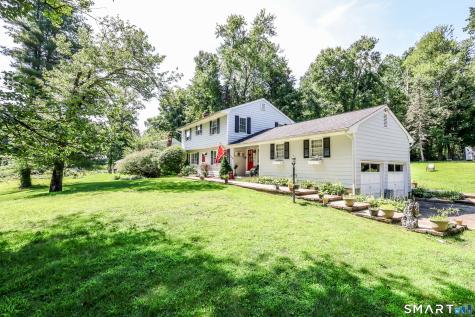27 Powder Horn Hill Brookfield CT 06804