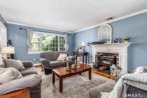 27 Powder Horn Hill Brookfield CT 06804