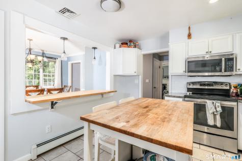 27 Powder Horn Hill Brookfield CT 06804