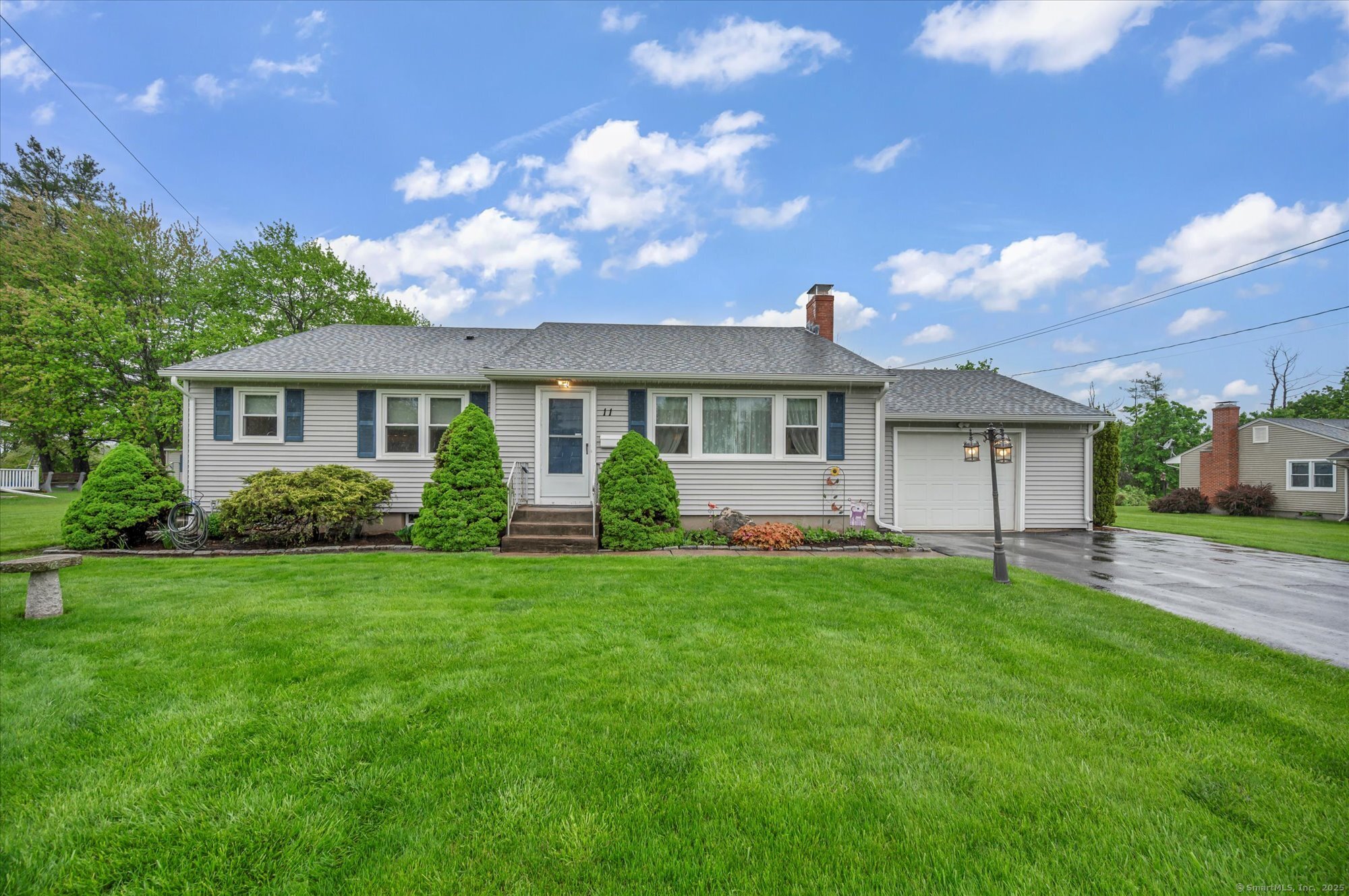 11 Longview Drive Bloomfield CT 06002