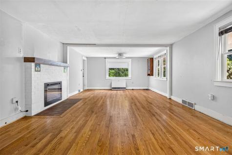 261 Newtown Turnpike Weston CT 06883