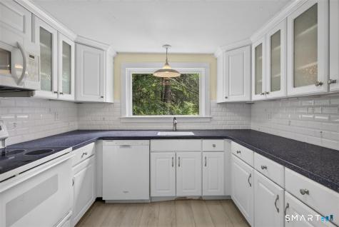261 Newtown Turnpike Weston CT 06883