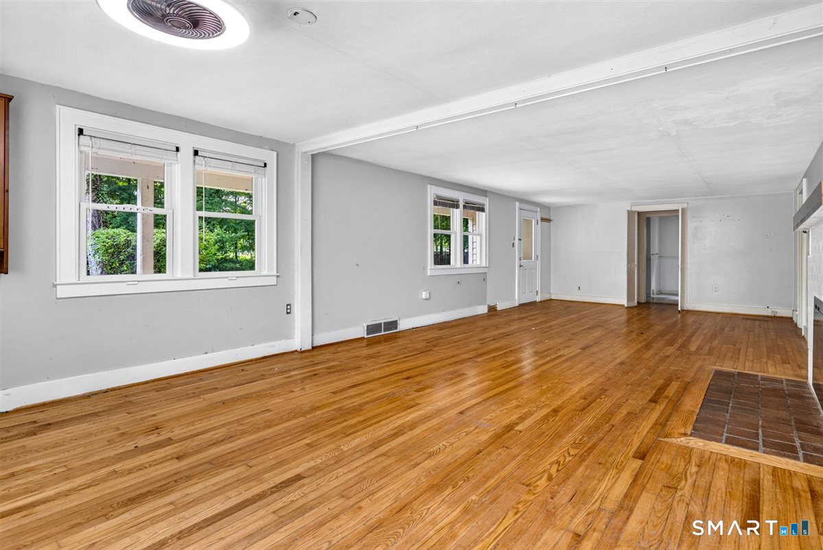 261 Newtown Turnpike Weston CT 06883