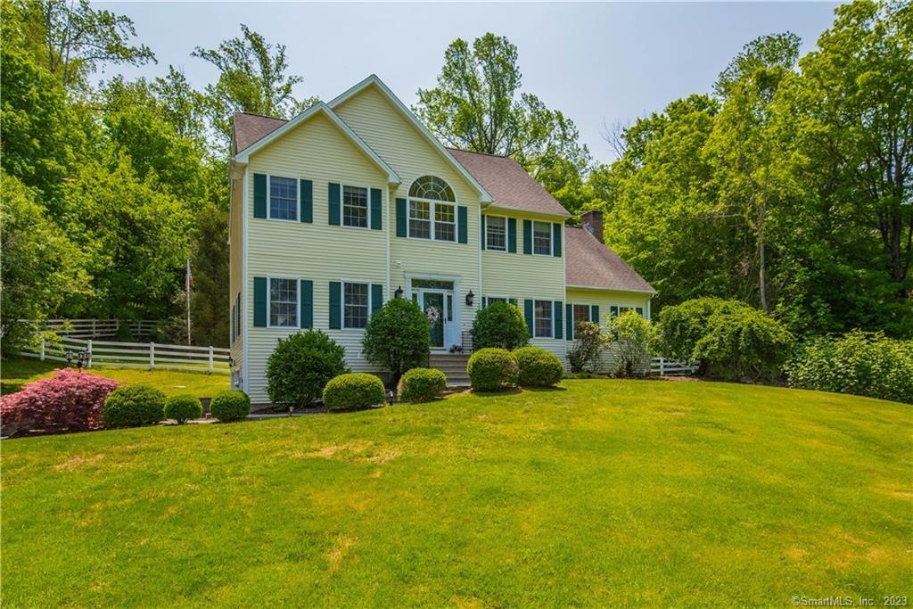 2 Old Farm Hill Road Newtown CT 06470