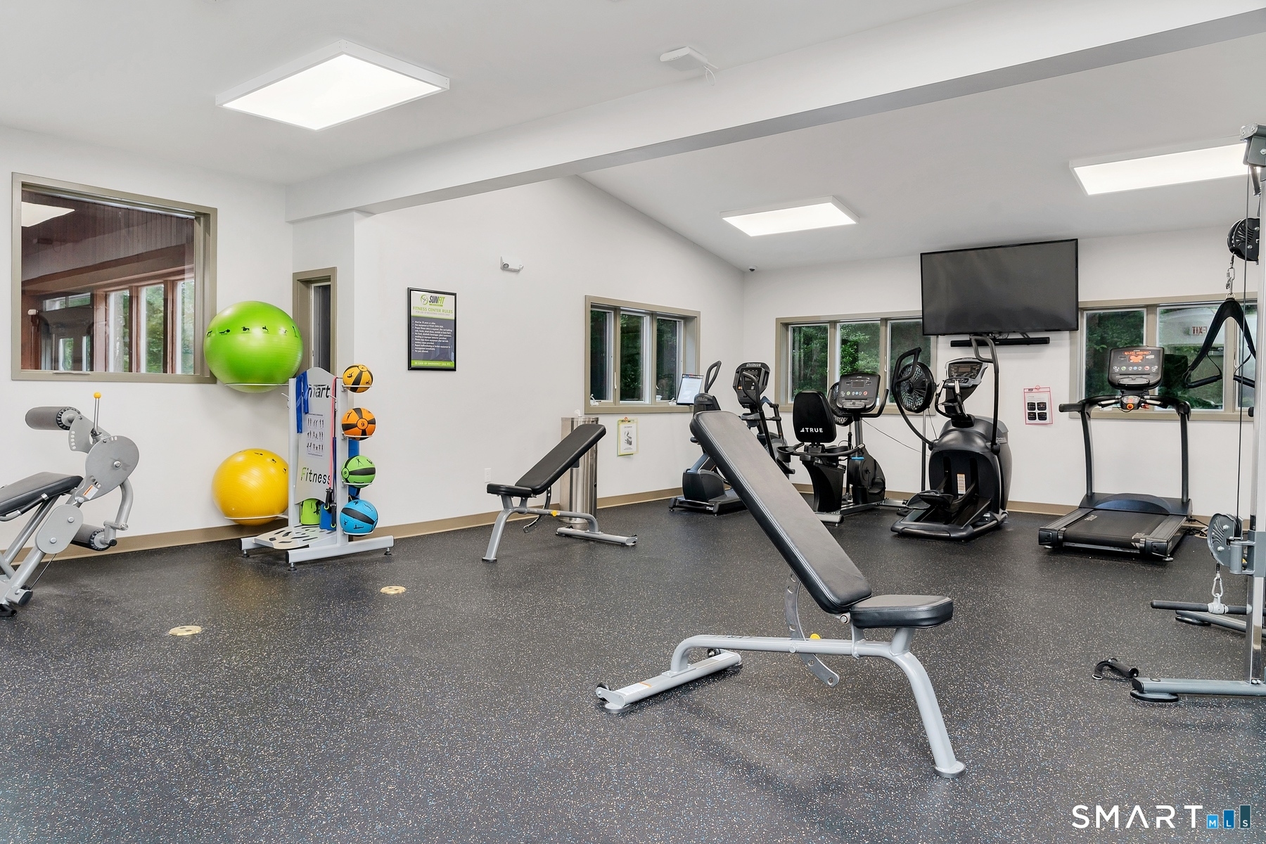 3 Indian Hill Road Montville CT 06382