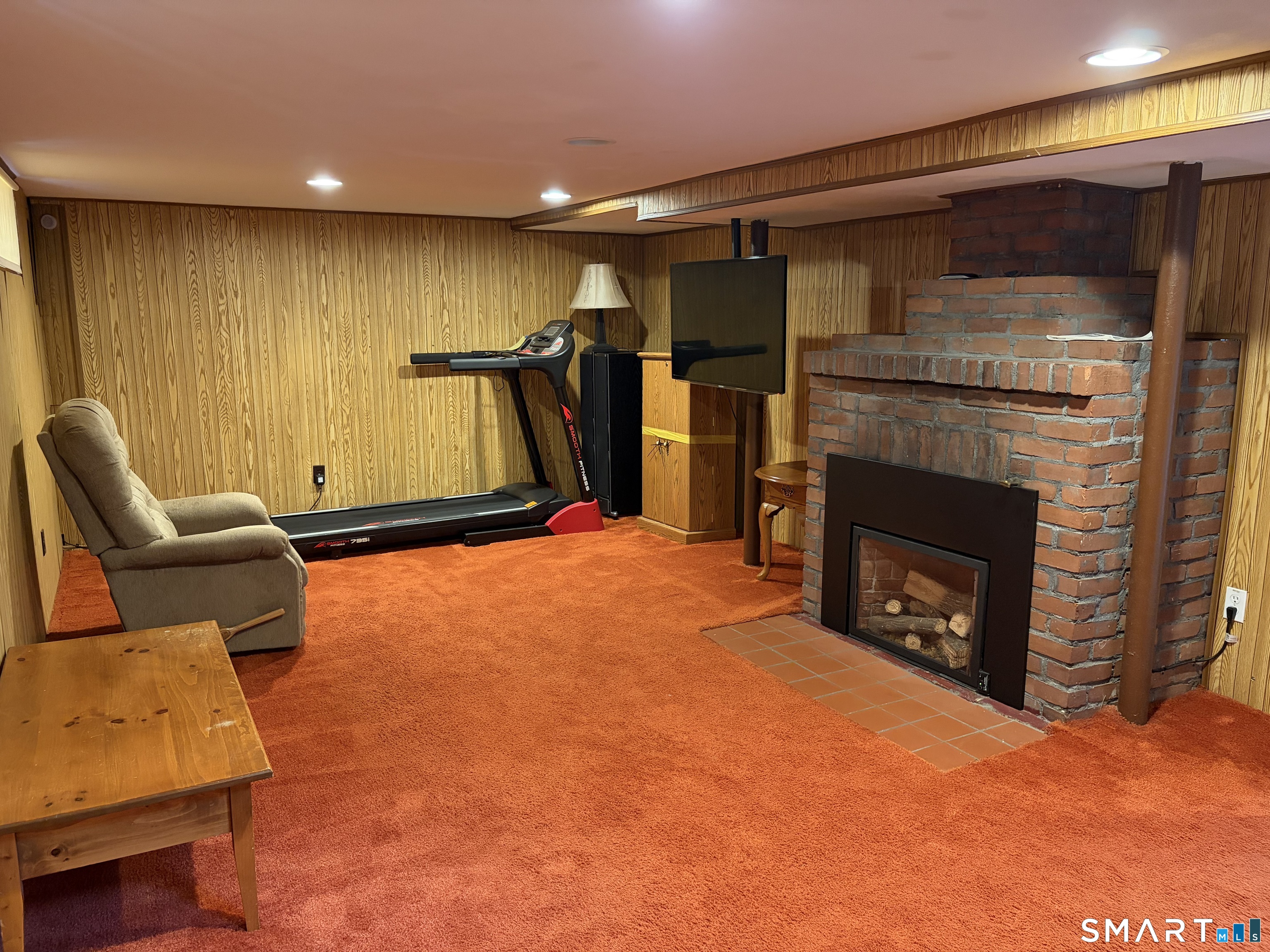 80 Trumbull Avenue Plainville CT 06062