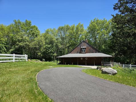 819 Main North Street Woodbury CT 06798