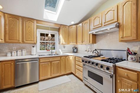 47 Willard Road Manchester CT 06042