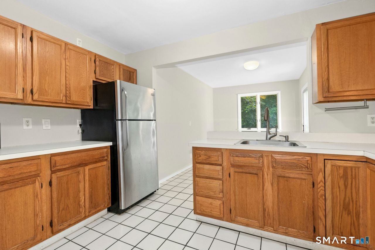 27 Woodland Way Ridgefield CT 06877