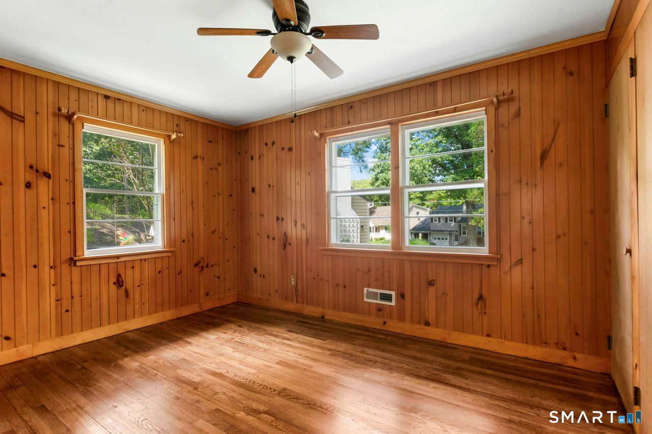 27 Woodland Way Ridgefield CT 06877