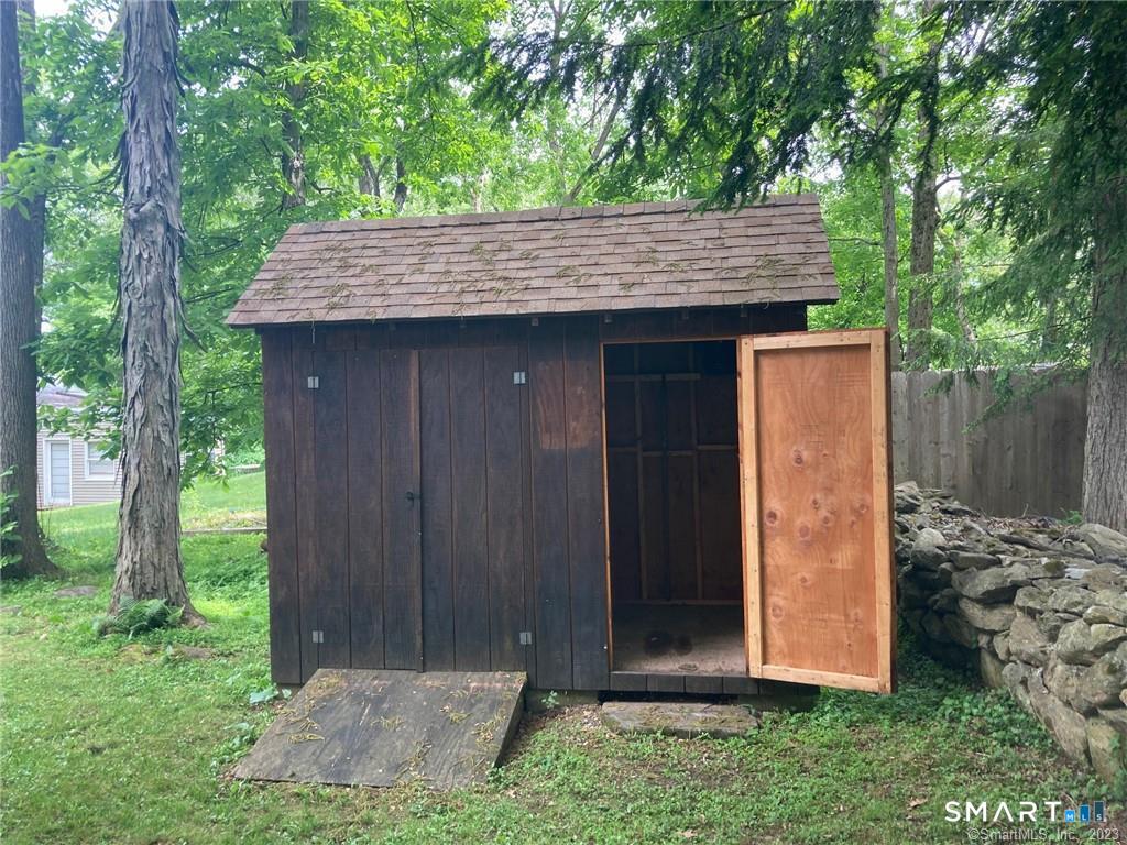 27 Woodland Way Ridgefield CT 06877