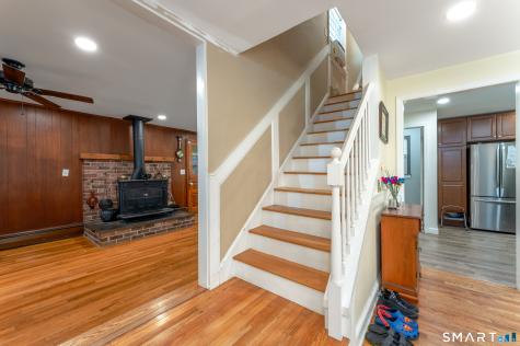 106 Mcdermott Circle Hamden CT 06514