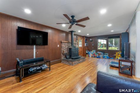 106 Mcdermott Circle Hamden CT 06514