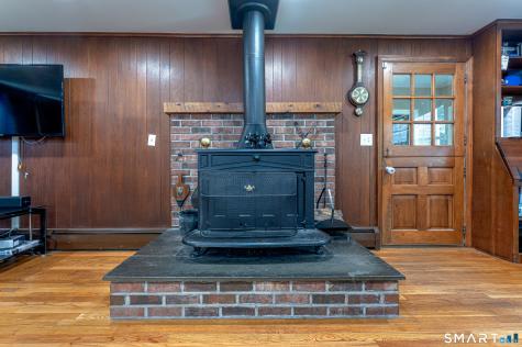 106 Mcdermott Circle Hamden CT 06514