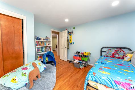 106 Mcdermott Circle Hamden CT 06514