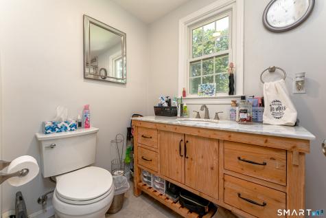 106 Mcdermott Circle Hamden CT 06514