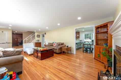 106 Mcdermott Circle Hamden CT 06514