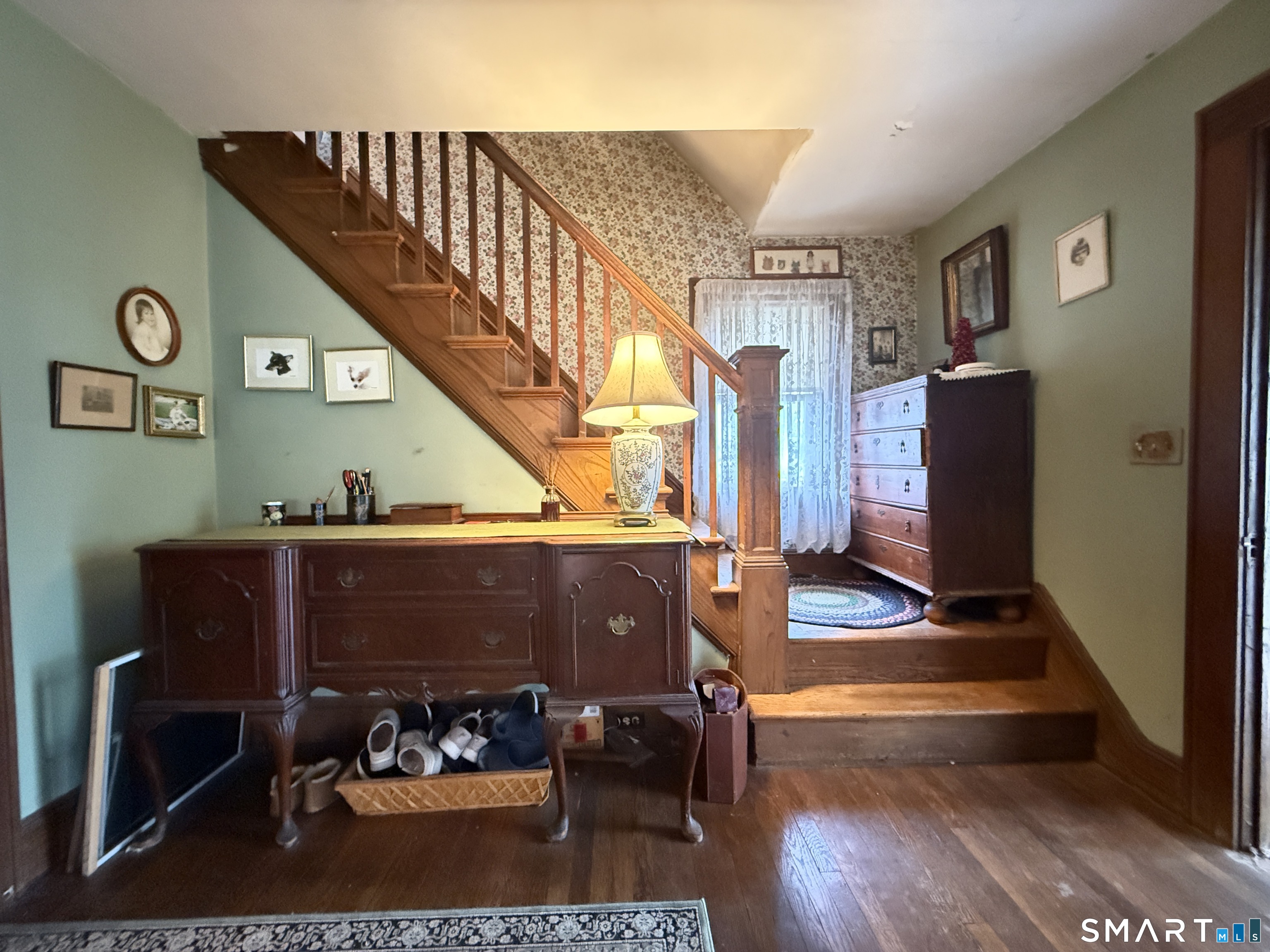 25 Essex Street Fairfield CT 06825
