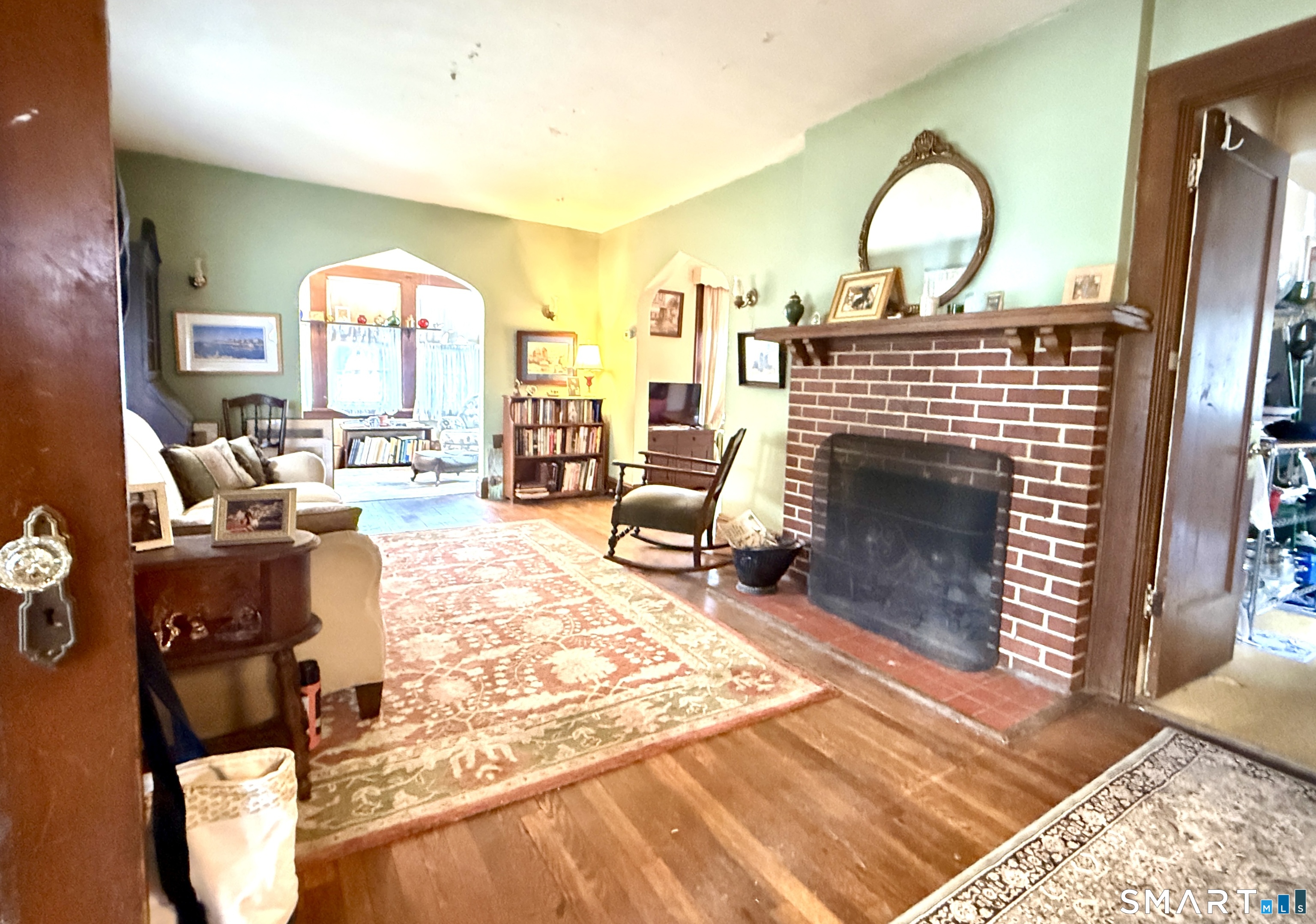 25 Essex Street Fairfield CT 06825