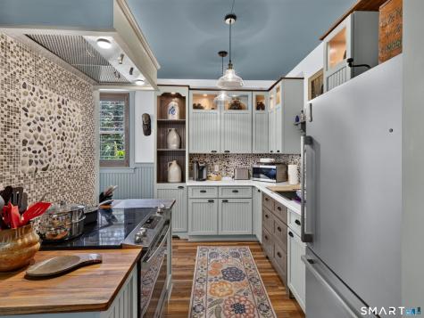 101 Upper Pattagansett Road East Lyme CT 06333