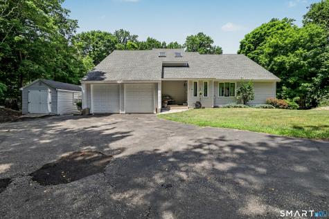 15 Briarwood Drive Seymour CT 06483