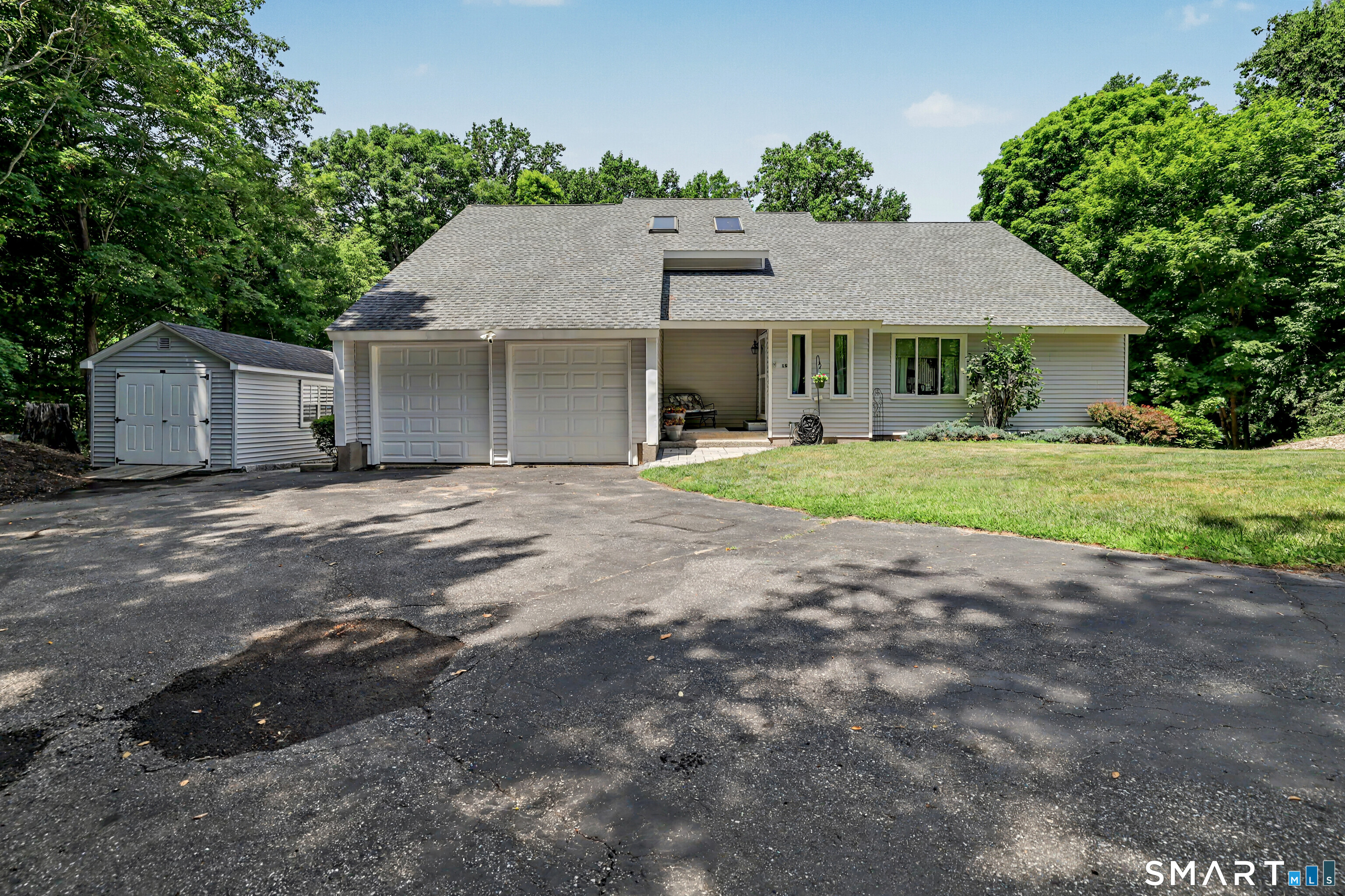 15 Briarwood Drive Seymour CT 06483