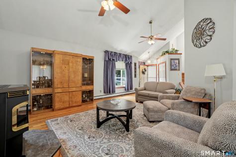 15 Briarwood Drive Seymour CT 06483