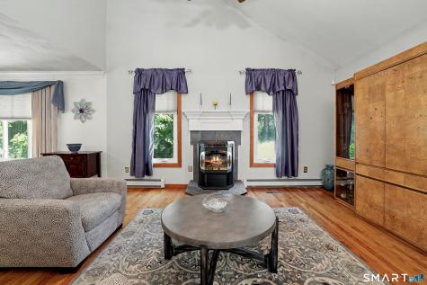 15 Briarwood Drive Seymour CT 06483