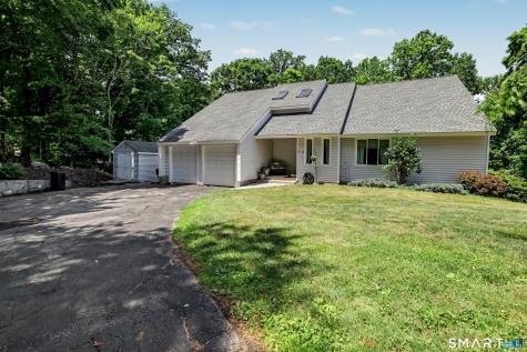 15 Briarwood Drive Seymour CT 06483