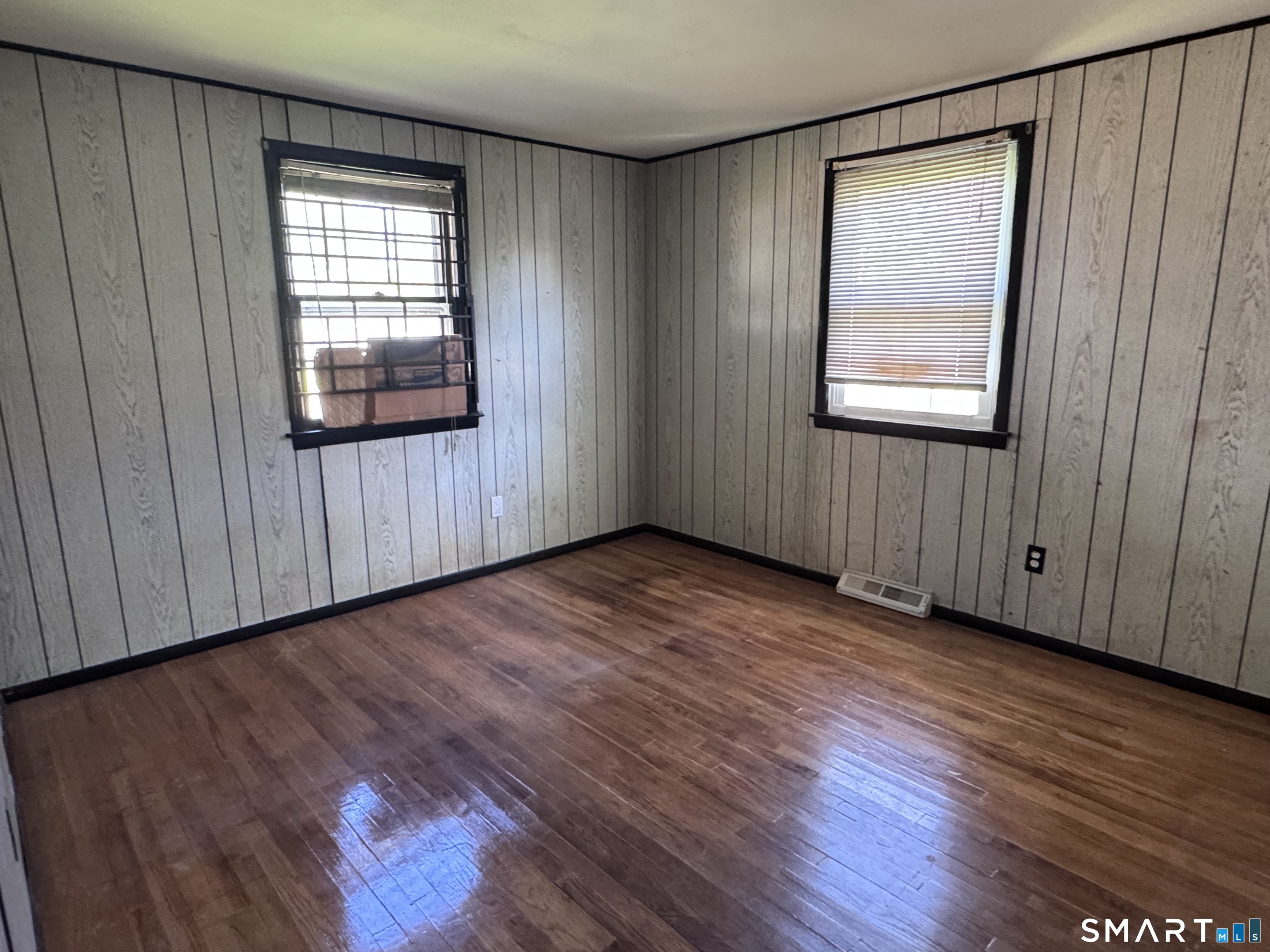33 Thomas Street Windsor Locks CT 06096