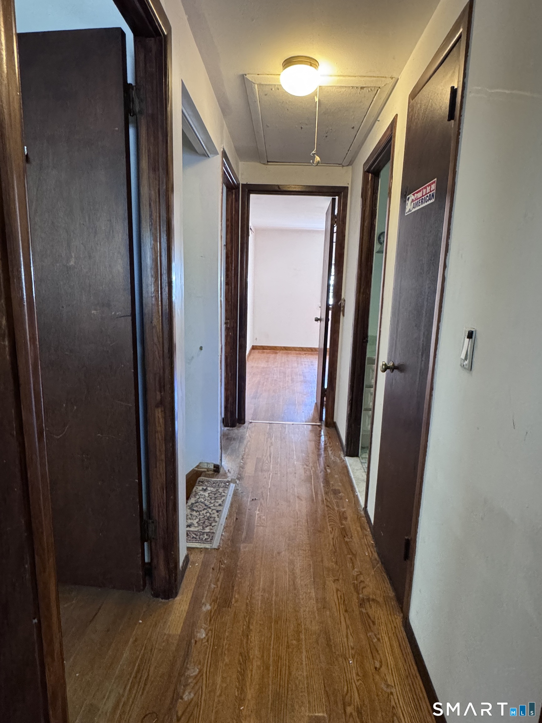 33 Thomas Street Windsor Locks CT 06096