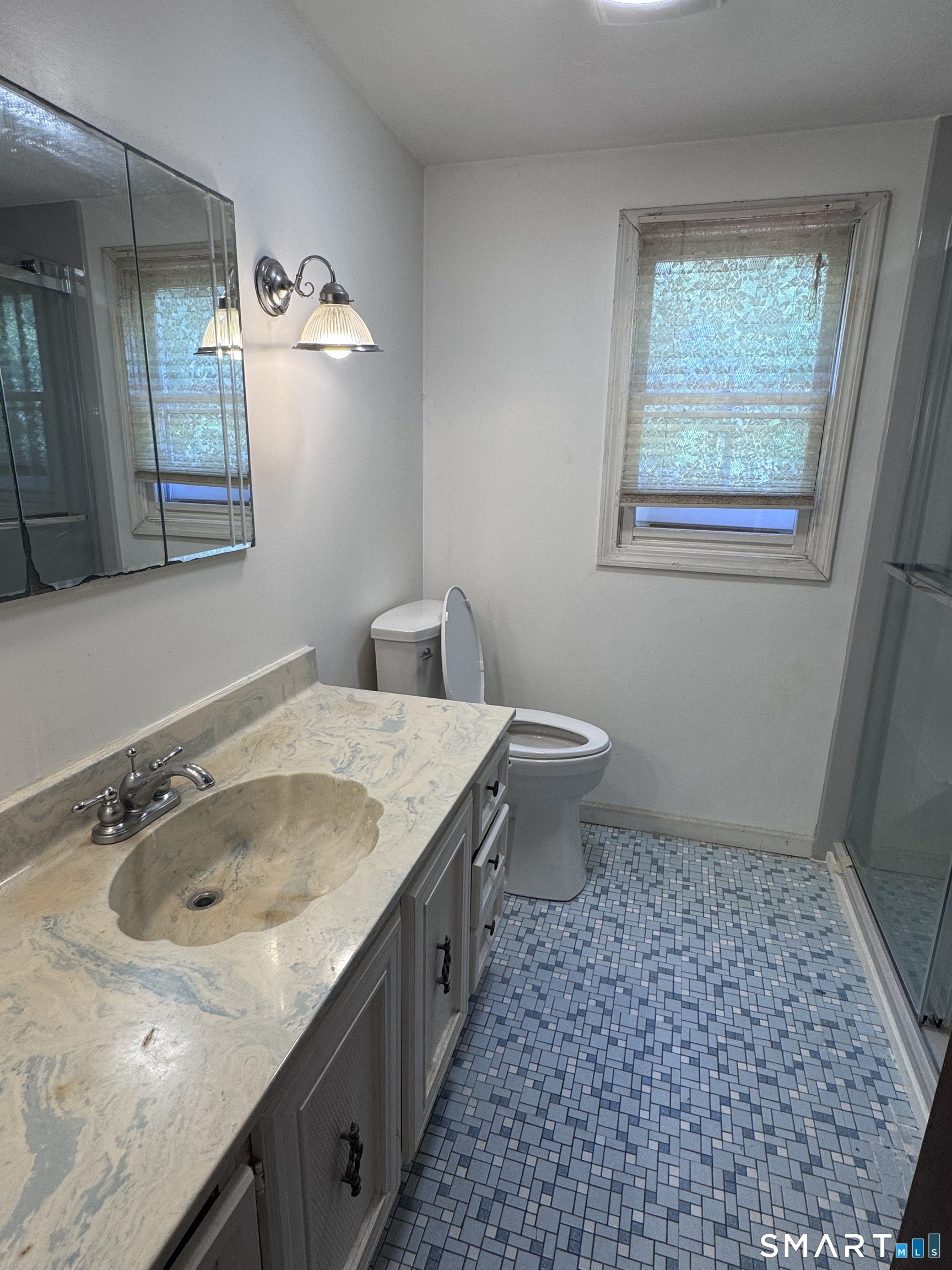 33 Thomas Street Windsor Locks CT 06096