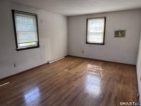 33 Thomas Street Windsor Locks CT 06096