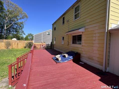 33 Thomas Street Windsor Locks CT 06096