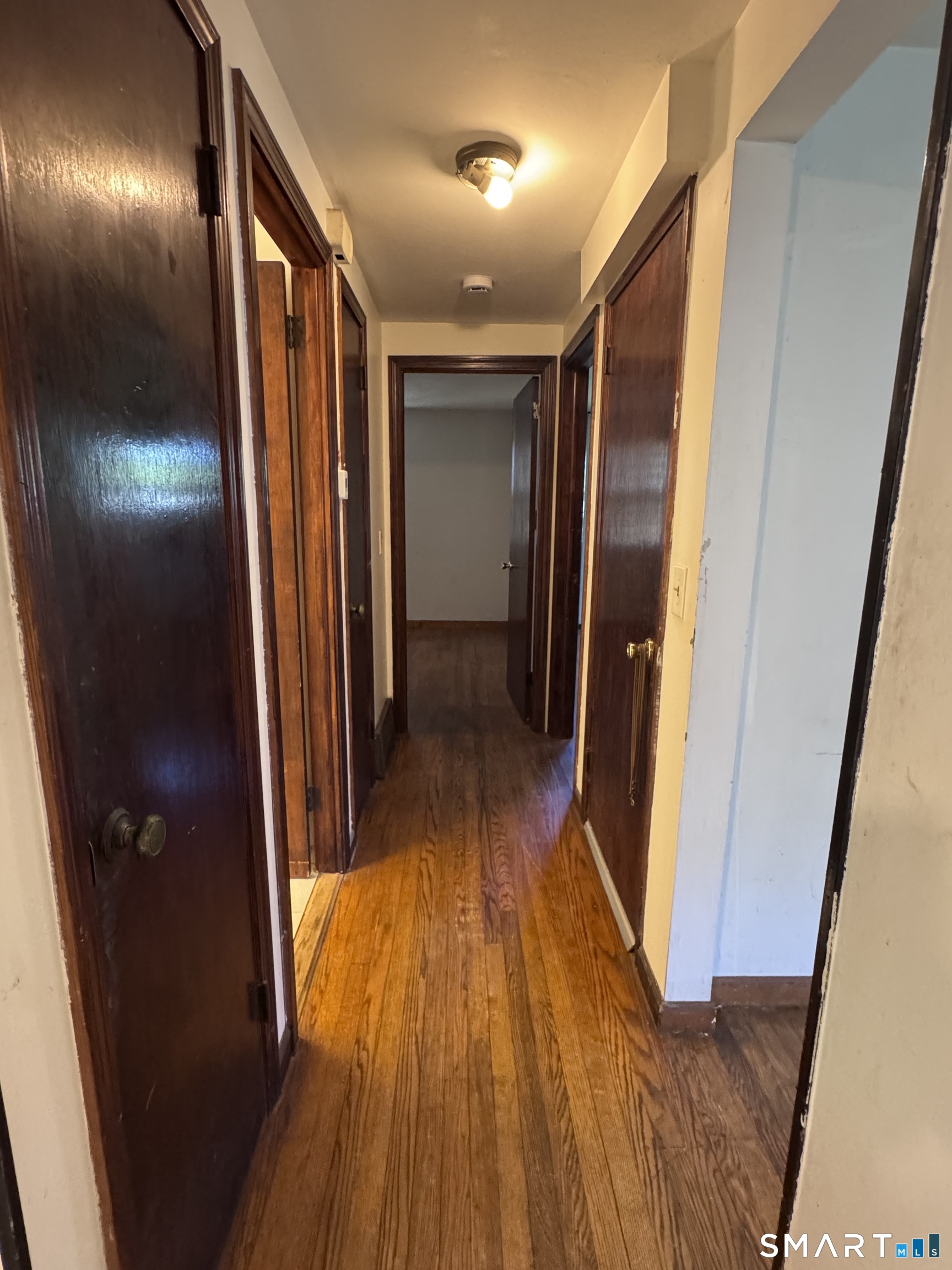 33 Thomas Street Windsor Locks CT 06096