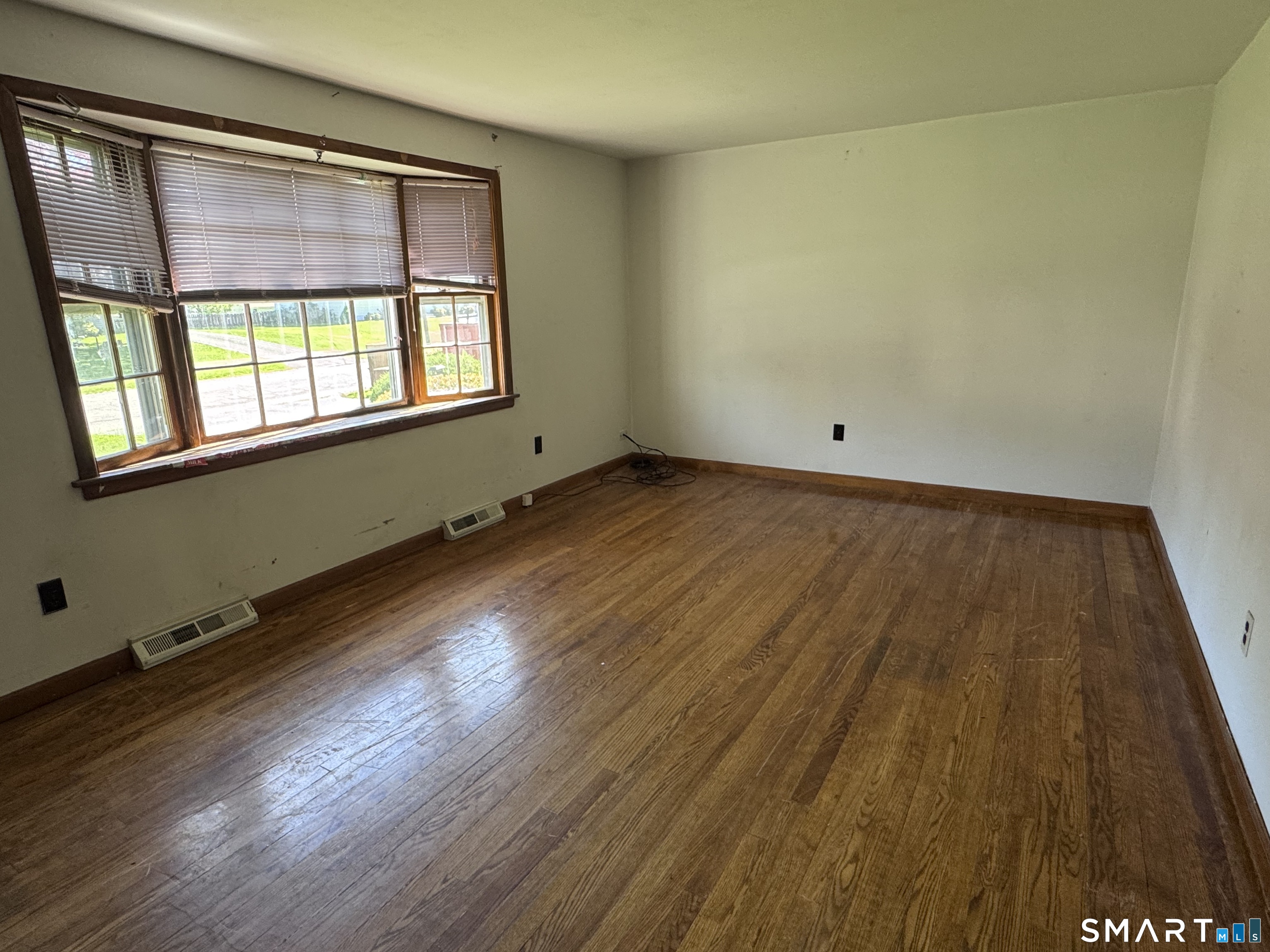 33 Thomas Street Windsor Locks CT 06096