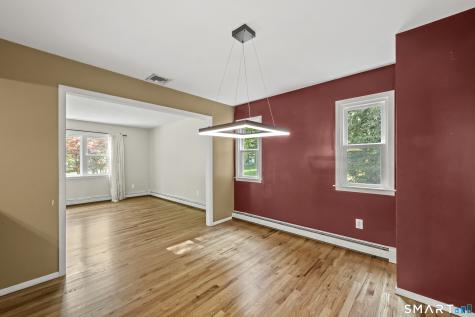 8 Fleetwood Drive New Fairfield CT 06812